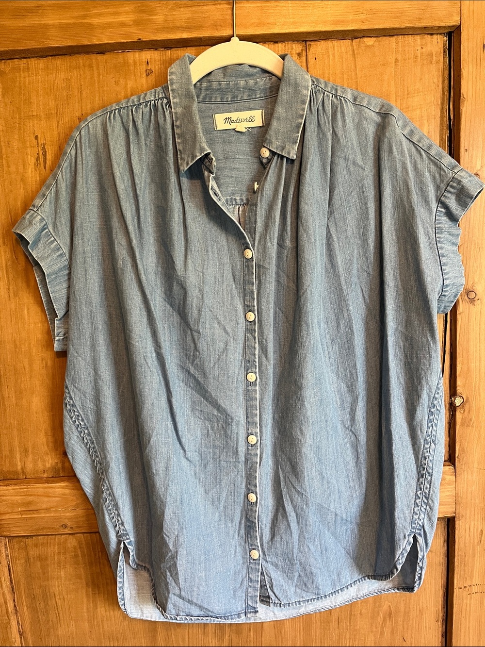 Madewell Chambray Short-Sleeve Button-Front Shirt in Light Blue